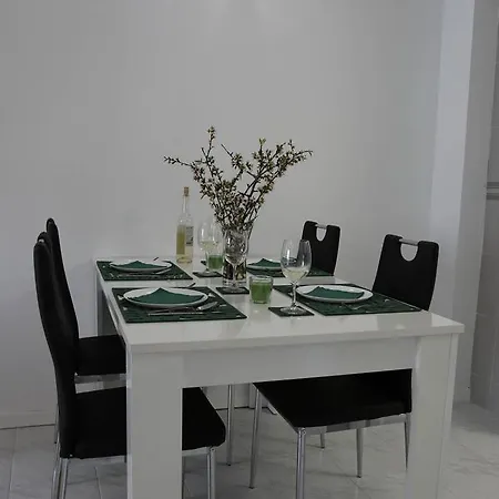 Bahia Holidays 아파트 *