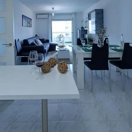 Bahia Holidays 아파트